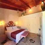 Girasole Boutique Bed & Breakfast 3*