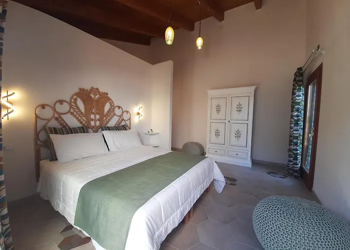 Girasole Boutique Frühstückspension Riola Sardo