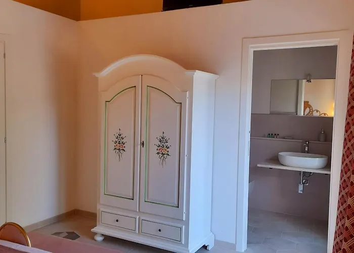 Girasole Boutique 3*